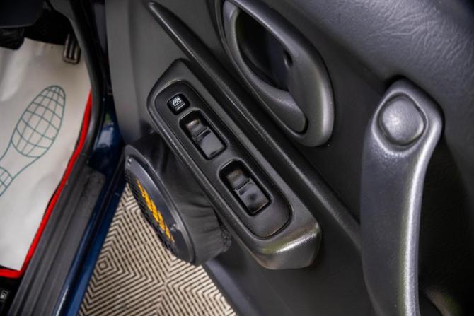 Suzuki Jimny III Рестайлинг 1 с пробегом 2012 года, цена 1 179 000 рублей, 187500 км, внедорожник, Автокод Объявления