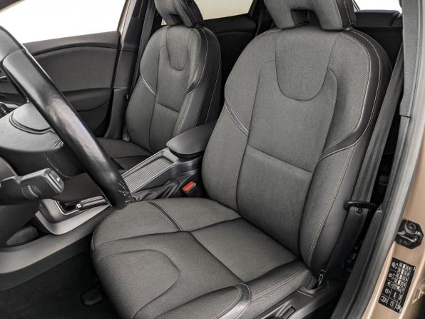 Volvo V40 Cross Country I с пробегом 2013 года, цена 1 490 000 рублей, 117941 км, хэтчбек, Автокод Объявления
