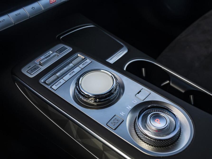 Genesis GV70 I Москва  - изображение 18
