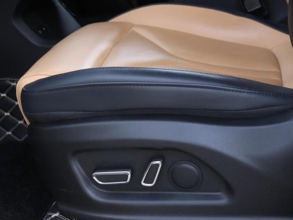 Changan Hunter Plus с пробегом 2023 года, цена 2 650 000 рублей, 35000 км, offers.body_type.unknown, Автокод Объявления