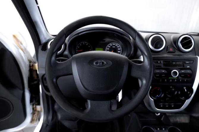 Lada (ВАЗ) Granta I с пробегом 2017 года, цена 579 000 рублей, 66541 км, лифтбек, Автокод Объявления