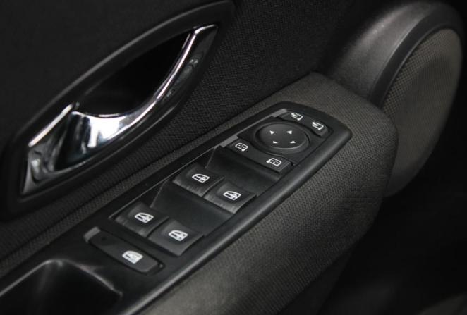 Renault Megane III Рестайлинг с пробегом 2013 года, цена 880 000 рублей, 103750 км, хэтчбек, Автокод Объявления