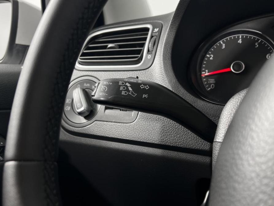 Volkswagen Polo V Рестайлинг Казань  - изображение 15