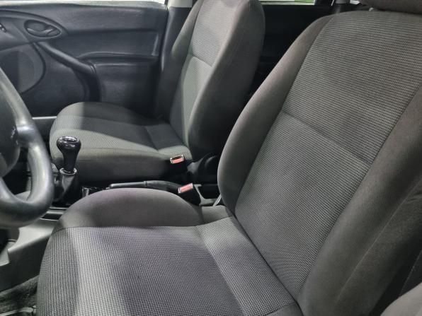 Ford Focus I Рестайлинг с пробегом 2004 года, цена 245 000 рублей, 183030 км, седан, Автокод Объявления