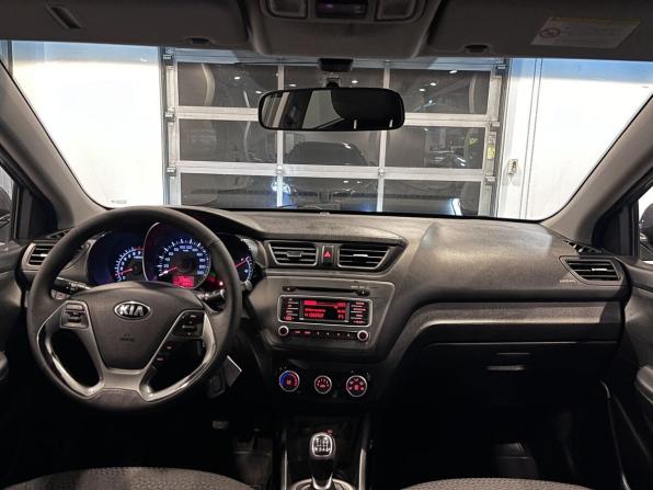 Kia Rio III Рестайлинг с пробегом 2017 года, цена 1 000 000 рублей, 194875 км, седан, Автокод Объявления