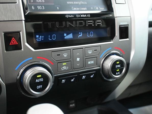Toyota Tundra II Рестайлинг с пробегом 2017 года, цена 5 999 900 рублей, 165111 км, пикап, Автокод Объявления