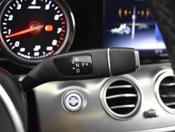 Mercedes-Benz E-Класс V (W213 S213 C238) с пробегом 2019 года, цена 2 772 900 рублей, 130025 км, седан, Автокод Объявления