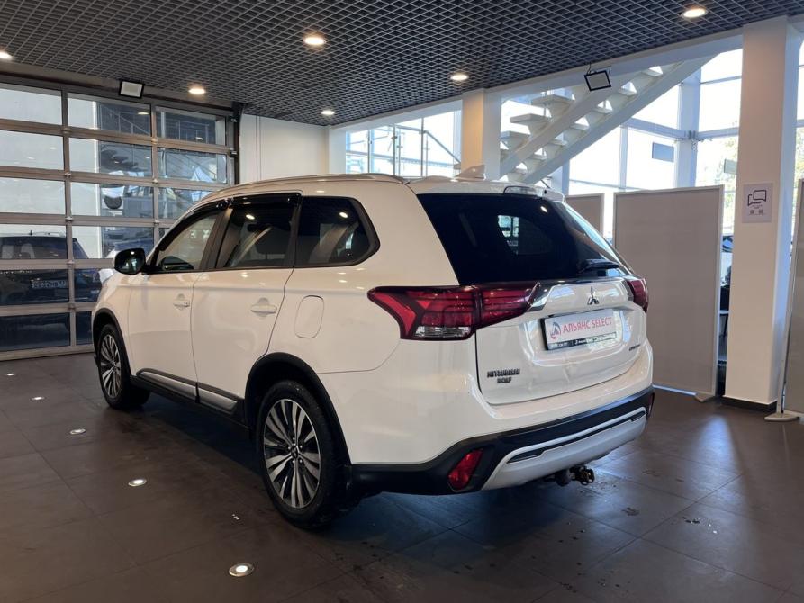 Mitsubishi Outlander III Рестайлинг 3 Чебоксары  - изображение 5