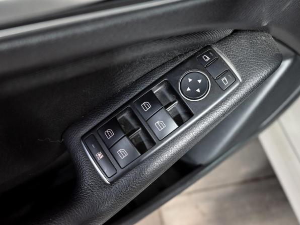 Mercedes-Benz A-Класс III (W176) с пробегом 2015 года, цена 1 315 000 рублей, 179702 км, хэтчбек, Автокод Объявления