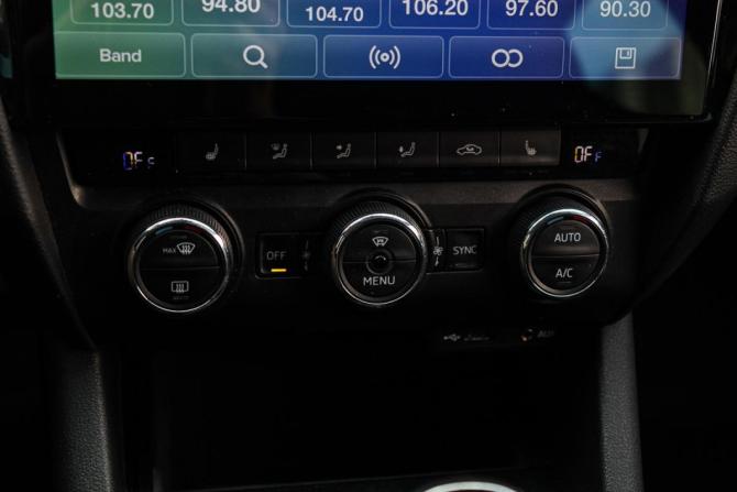 Skoda Octavia III (A7) с пробегом 2015 года, цена 1 280 000 рублей, 132626 км, лифтбек, Автокод Объявления