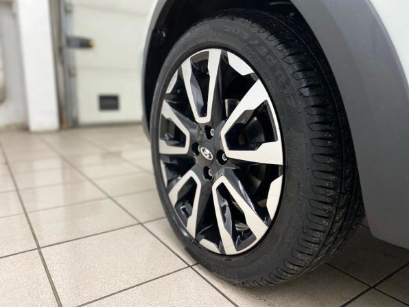 Lada (ВАЗ) Vesta I Рестайлинг (NG) с пробегом 2025 года, цена 1 799 000 рублей, 5595 км, универсал, Автокод Объявления