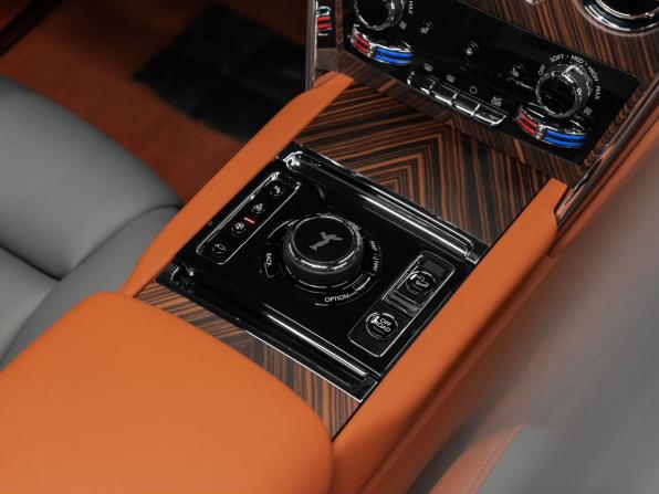 Rolls-Royce Cullinan I с пробегом 2019 года, цена 43 700 000 рублей, 4318 км, внедорожник, Автокод Объявления