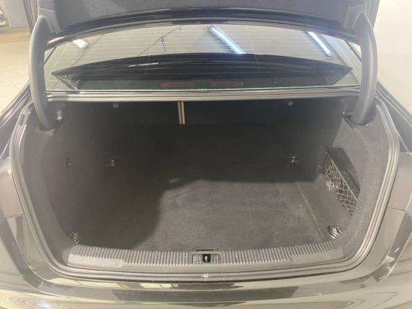 Audi A6 IV (C7) Рестайлинг с пробегом 2015 года, цена 1 749 800 рублей, 215000 км, седан, Автокод Объявления