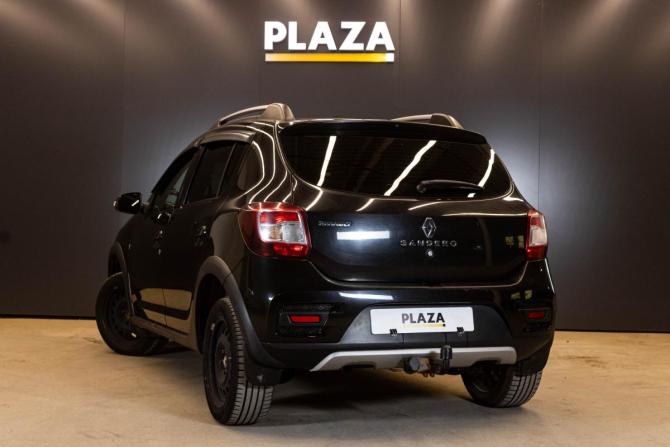 Renault Sandero II Рестайлинг с пробегом 2019 года, цена 1 000 000 рублей, 174583 км, хэтчбек, Автокод Объявления