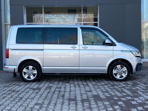 Volkswagen Multivan T6 Рестайлинг с пробегом 2020 года, цена 4 479 000 рублей, 159000 км, минивэн, Автокод Объявления
