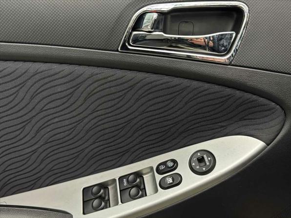 Hyundai Solaris I с пробегом 2011 года, цена 555 000 рублей, 193968 км, седан, Автокод Объявления