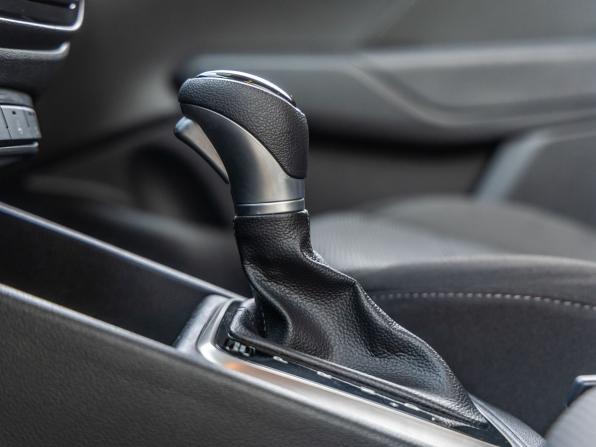 Hyundai Solaris II с пробегом 2018 года, цена 1 498 000 рублей, 92842 км, седан, Автокод Объявления