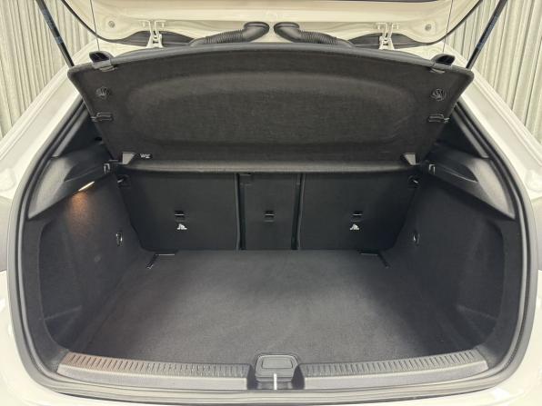 Mercedes-Benz A-Класс IV (W177) с пробегом 2022 года, цена 3 060 000 рублей, 32396 км, хэтчбек, Автокод Объявления