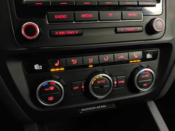 Volkswagen Jetta VI с пробегом 2012 года, цена 795 000 рублей, 231241 км, седан, Автокод Объявления