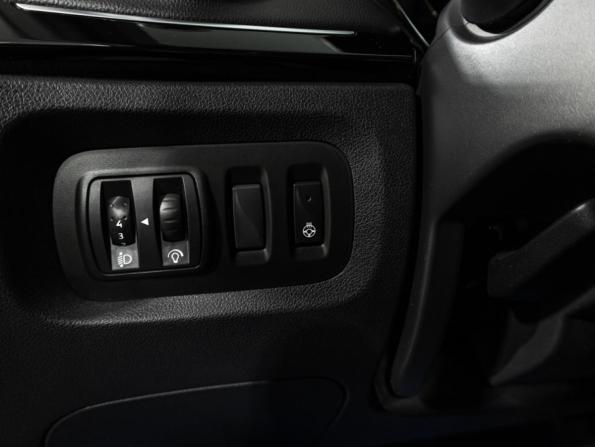 Renault Kaptur I Рестайлинг с пробегом 2021 года, цена 1 349 585 рублей, 130607 км, внедорожник, Автокод Объявления
