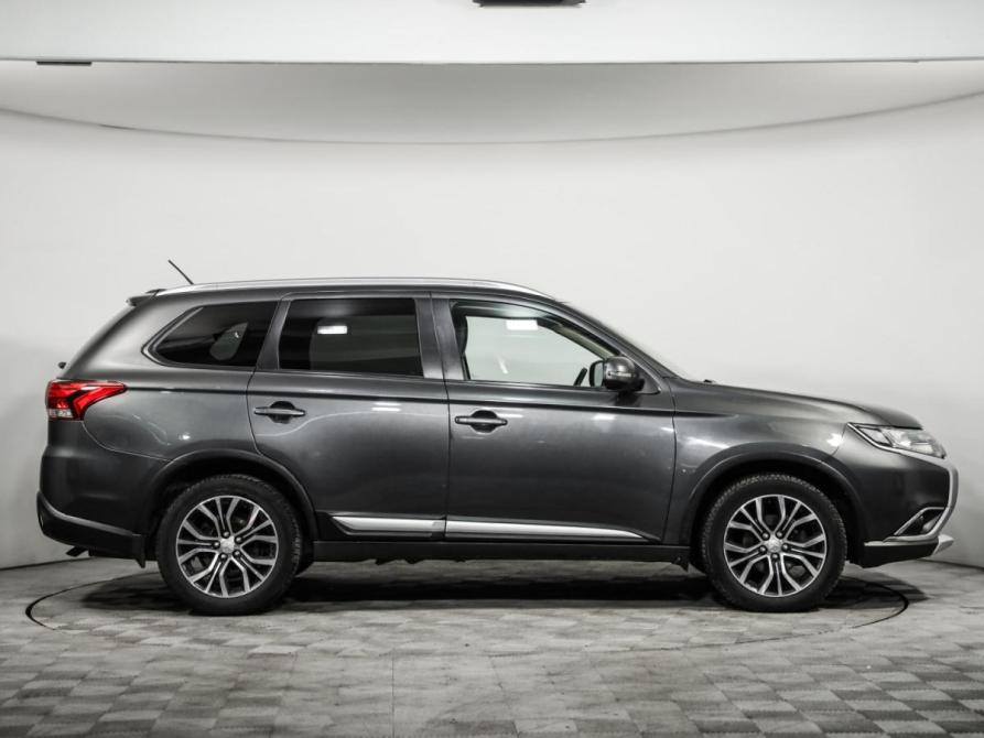Mitsubishi Outlander III Рестайлинг 2 Санкт-Петербург  - изображение 4