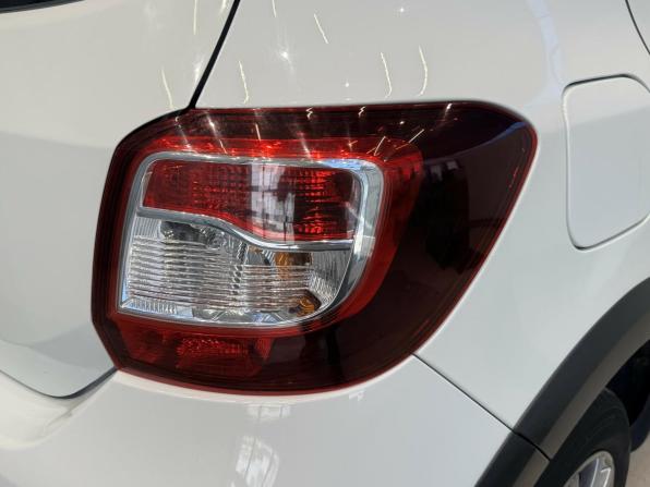 Renault Sandero II Рестайлинг с пробегом 2018 года, цена 1 250 000 рублей, 80519 км, хэтчбек, Автокод Объявления