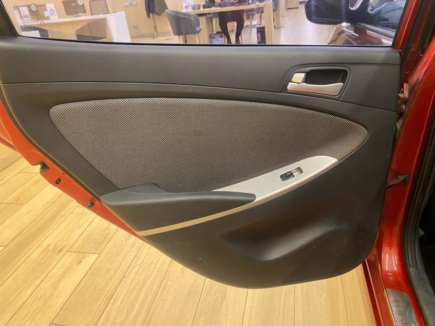 Hyundai Solaris I Санкт-Петербург  - изображение 19