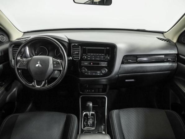 Mitsubishi Outlander III Рестайлинг 3 с пробегом 2020 года, цена 1 849 000 рублей, 182095 км, внедорожник, Автокод Объявления