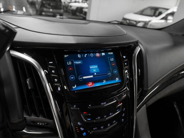 Cadillac Escalade IV с пробегом 2020 года, цена 5 190 000 рублей, 154519 км, внедорожник, Автокод Объявления