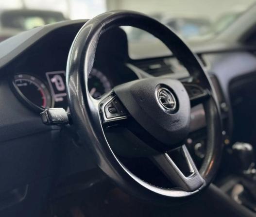 Skoda Octavia III (A7) Рестайлинг с пробегом 2019 года, цена 1 899 000 рублей, 180000 км, лифтбек, Автокод Объявления