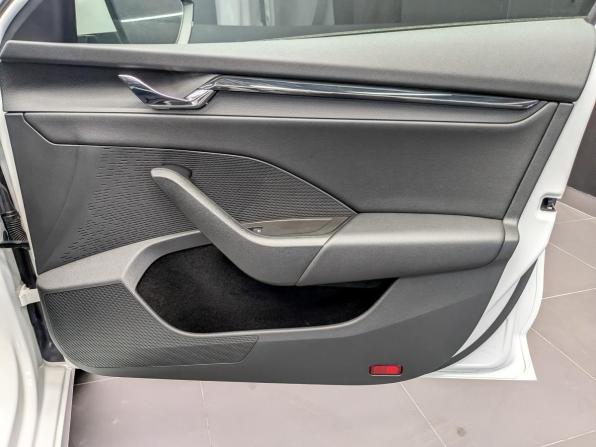 Skoda Octavia IV (A8) с пробегом 2021 года, цена 2 270 000 рублей, 76284 км, лифтбек, Автокод Объявления
