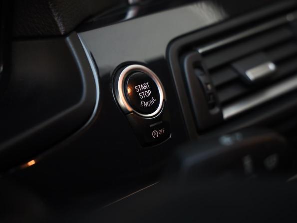 BMW 5 серии VI (F10/F11/F07) Рестайлинг с пробегом 2013 года, цена 1 525 000 рублей, 205000 км, седан, Автокод Объявления