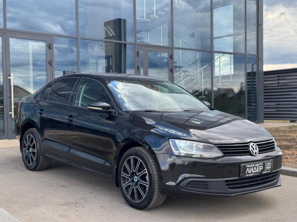 Volkswagen Jetta VI Рестайлинг с пробегом 2014 года, цена 930 000 рублей, 236600 км, седан, Автокод Объявления