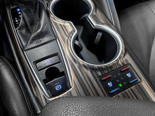 Toyota Camry VIII (XV70) с пробегом 2018 года, цена 3 320 000 рублей, 94753 км, седан, Автокод Объявления
