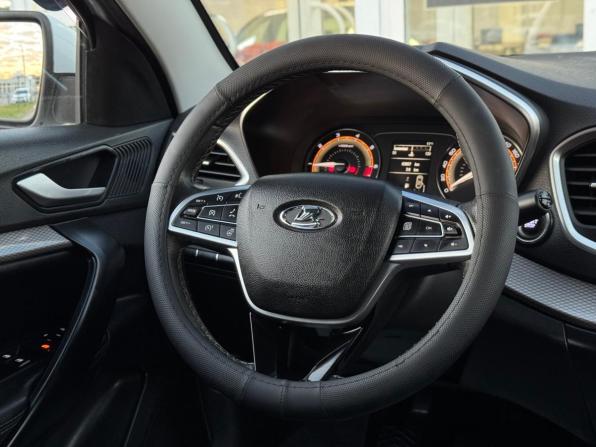 Lada (ВАЗ) Vesta I Рестайлинг (NG) с пробегом 2023 года, цена 980 000 рублей, 63857 км, седан, Автокод Объявления