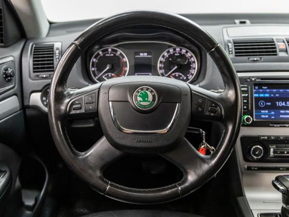 Skoda Octavia II (A5) Рестайлинг с пробегом 2012 года, цена 1 048 000 рублей, 161221 км, лифтбек, Автокод Объявления