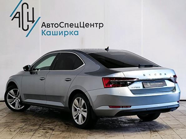 Skoda Superb III Рестайлинг с пробегом 2020 года, цена 2 789 000 рублей, 130654 км, лифтбек, Автокод Объявления