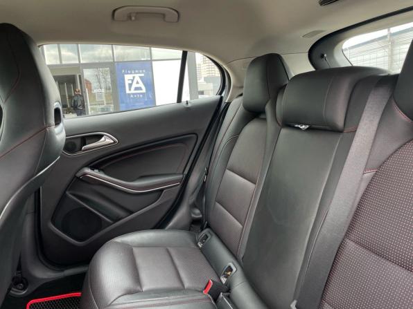 Mercedes-Benz GLA I (X156) Рестайлинг с пробегом 2019 года, цена 2 080 000 рублей, 85160 км, внедорожник, Автокод Объявления