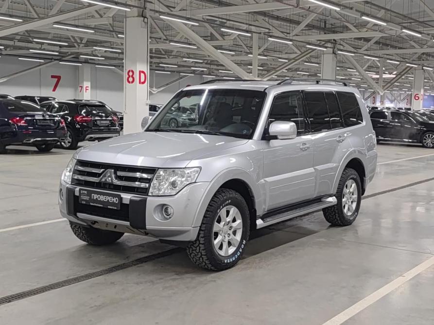 Mitsubishi Pajero IV Рестайлинг 1 Казань  - изображение 1