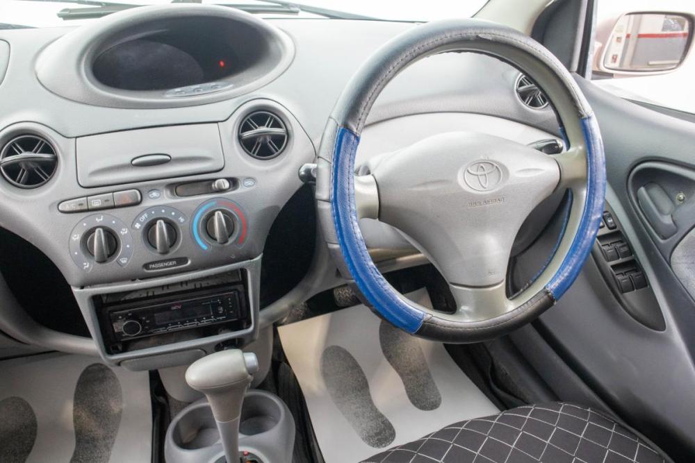 Toyota Vitz I (P10) Барнаул  - изображение 15
