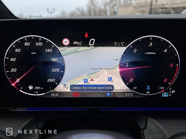 Mercedes-Benz V-Класс III (W447) Рестайлинг 2 с пробегом 2024 года, цена 20 490 000 рублей, 7000 км, минивэн, Автокод Объявления