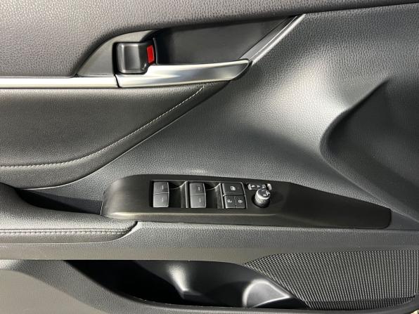Toyota Camry VIII (XV70) Рестайлинг с пробегом 2021 года, цена 3 139 000 рублей, 57940 км, седан, Автокод Объявления