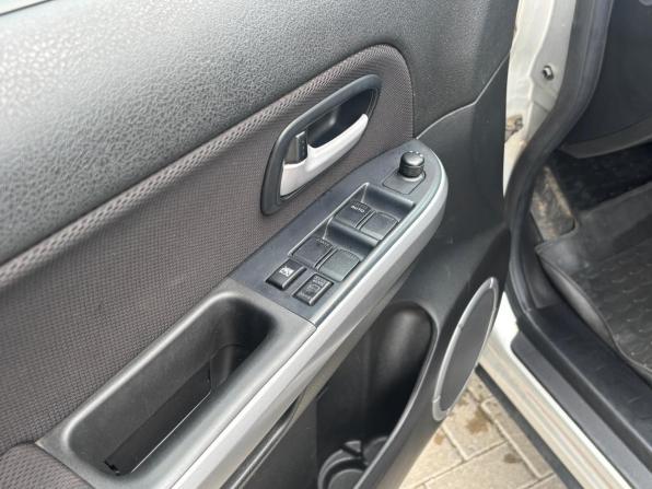 Suzuki Grand Vitara II Рестайлинг с пробегом 2011 года, цена 1 100 000 рублей, 272654 км, внедорожник, Автокод Объявления
