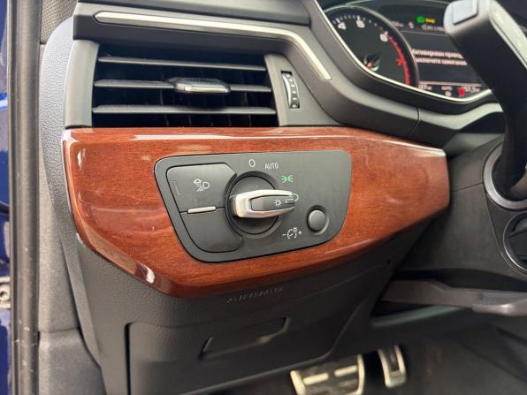 Audi A4 V (B9) Рестайлинг с пробегом 2021 года, цена 3 200 000 рублей, 48826 км, седан, Автокод Объявления