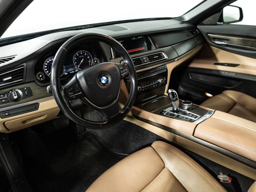 BMW 7 серии V (F01/F02/F04) Рестайлинг Санкт-Петербург  - изображение 12