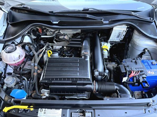 Volkswagen Polo V Рестайлинг с пробегом 2018 года, цена 1 250 000 рублей, 179235 км, седан, Автокод Объявления