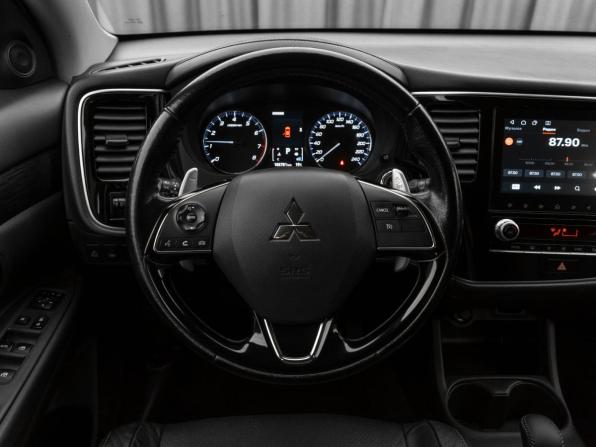 Mitsubishi Outlander III Рестайлинг 2 с пробегом 2015 года, цена 1 760 000 рублей, 166755 км, внедорожник, Автокод Объявления