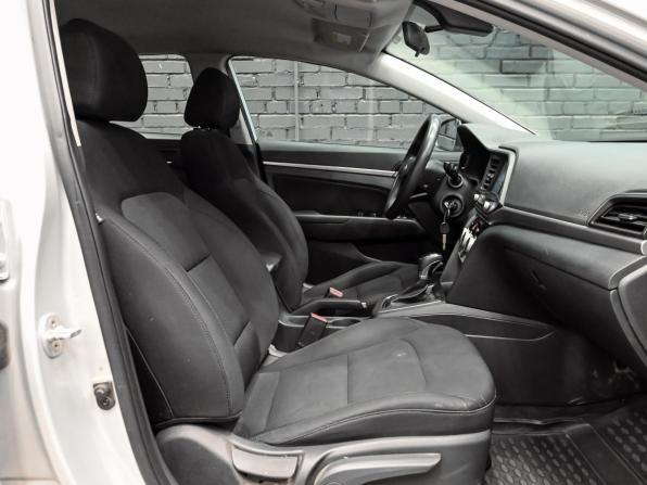Hyundai Elantra VI (AD) Рестайлинг с пробегом 2019 года, цена 1 300 000 рублей, 159325 км, седан, Автокод Объявления
