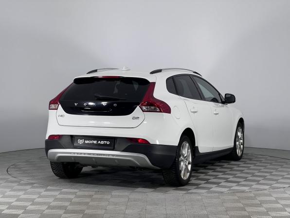 Volvo V40 Cross Country I Рестайлинг с пробегом 2016 года, цена 1 500 000 рублей, 212582 км, хэтчбек, Автокод Объявления