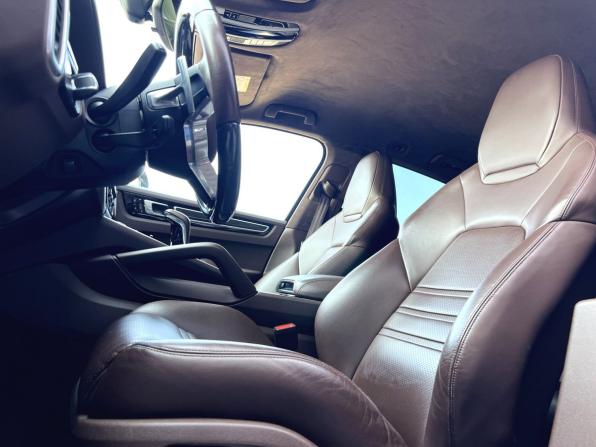 Porsche Cayenne III с пробегом 2019 года, цена 6 400 000 рублей, 102951 км, внедорожник, Автокод Объявления